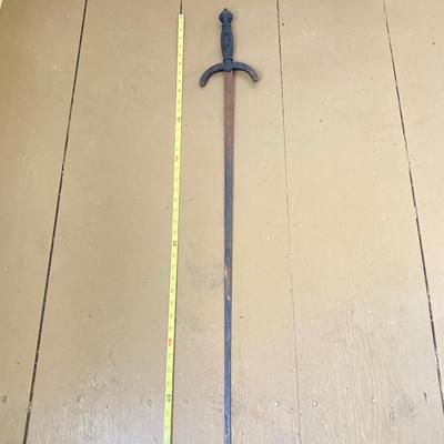 LOT 366: Antique / Vintage Ornate Sword