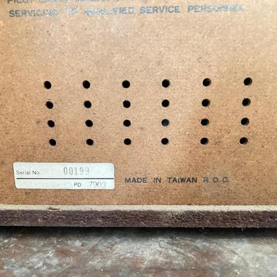 LOT 375: Vintage Thomas Model No. 2000 Stereo 8 Track Tape Deck