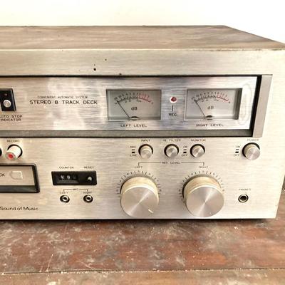 LOT 375: Vintage Thomas Model No. 2000 Stereo 8 Track Tape Deck