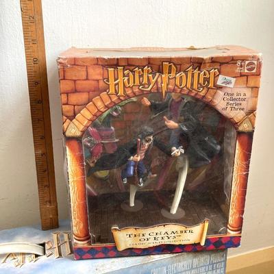 LOT 376: Harry Potter Collectibles - "The Chamber of Keys" Classic Scenes Collection and "The Chamber of Secrets"...
