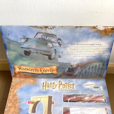 LOT 376: Harry Potter Collectibles - "The Chamber of Keys" Classic Scenes Collection and "The Chamber of Secrets"...