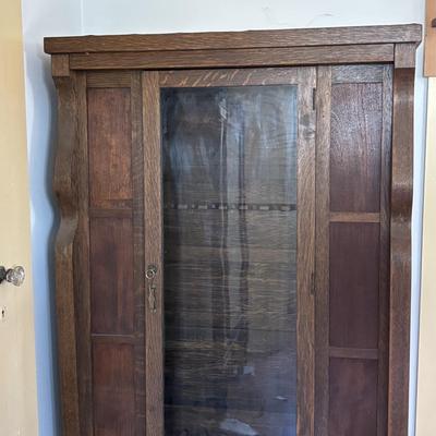 LOT 384: Vintage Wooden Gun Cabinet