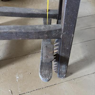 LOT 387: Early Antique Primitive Wooden Cobblers Tool Bench, Cobblers Anvil & Shoe Stand