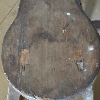 LOT 387: Early Antique Primitive Wooden Cobblers Tool Bench, Cobblers Anvil & Shoe Stand