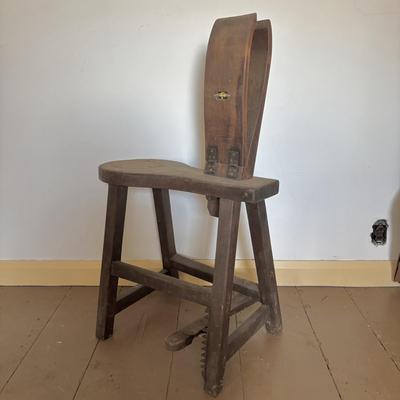 LOT 387: Early Antique Primitive Wooden Cobblers Tool Bench, Cobblers Anvil & Shoe Stand