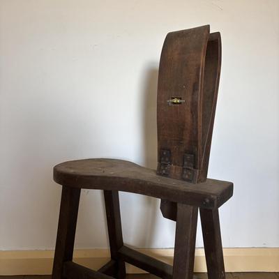 LOT 387: Early Antique Primitive Wooden Cobblers Tool Bench, Cobblers Anvil & Shoe Stand