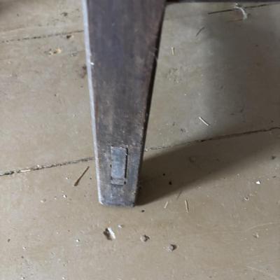 LOT 387: Early Antique Primitive Wooden Cobblers Tool Bench, Cobblers Anvil & Shoe Stand