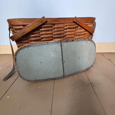 LOT 396: Vintage Hawkeye Basket Refrigerator, Spark Coal, Grill & Blue Metal Lunch Box w/Thermos