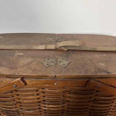 LOT 396: Vintage Hawkeye Basket Refrigerator, Spark Coal, Grill & Blue Metal Lunch Box w/Thermos