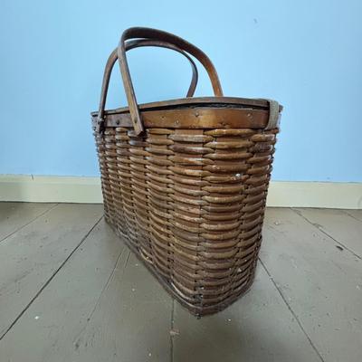 LOT 396: Vintage Hawkeye Basket Refrigerator, Spark Coal, Grill & Blue Metal Lunch Box w/Thermos