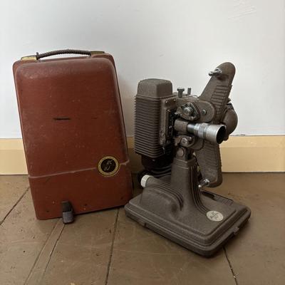 LOT 398: Vintage 8MM Mansfield Portable Action Editor, Revere Camera Co. Model 85 8MM Projector * More