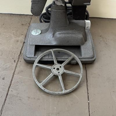 LOT 398: Vintage 8MM Mansfield Portable Action Editor, Revere Camera Co. Model 85 8MM Projector * More