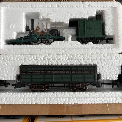 LOT 405: Bachman American Heritage HO Scale "The John Bull" Train Set