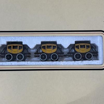 LOT 406: Bachman American Heritage HO Scale "The DeWitt Clinton" Train Set