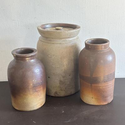 LOT 414: Antique Salt Glaze Lidded Crock & Brown Glaze Stoneware Crocks