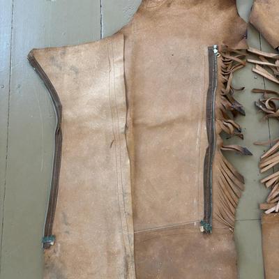 LOT 419: Vintage Western Leather Chaps