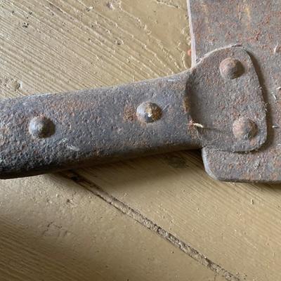 LOT 436: Vintage/Antique Cast Iron Pot with Handle, Cast Iron Tea Kettle and a Large Clever without a Handle