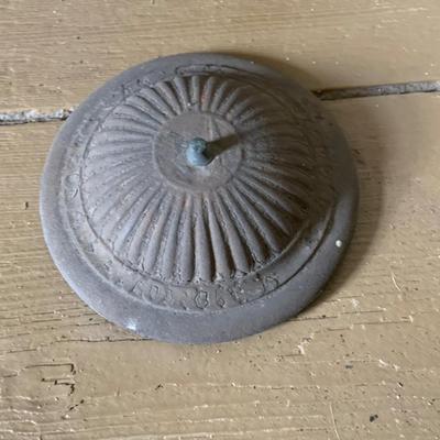 LOT 436: Vintage/Antique Cast Iron Pot with Handle, Cast Iron Tea Kettle and a Large Clever without a Handle