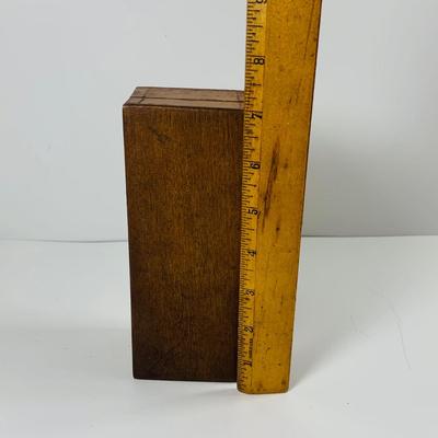 LOT 447: Vintage Brass Three Power French Compound Miroscope Made by the Perry Mason Company