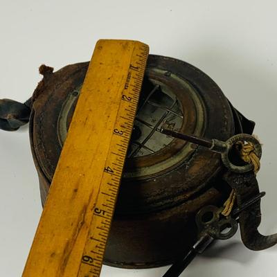 LOT:448: Antique Time Piece from the Early 20th Century In Leather Case