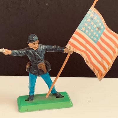 LOT 459: Collection of Toy Soldiers Including 4 Britians 1971 Civil War Soldiers, Civil War Chess Pieces (Not Complete and Revolutionary...