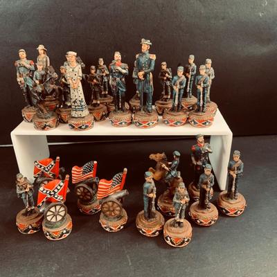 LOT 459: Collection of Toy Soldiers Including 4 Britians 1971 Civil War Soldiers, Civil War Chess Pieces (Not Complete and Revolutionary...