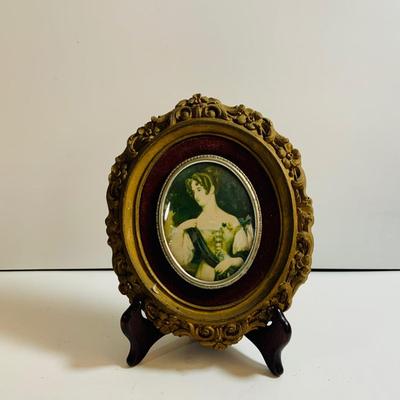 LOT463: Victorian Collection Including 2 Milk Glass Painted Bottles with One Stopper, 2 Cameo Creations and a Ornate Gold and Floral...