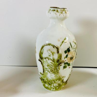 LOT463: Victorian Collection Including 2 Milk Glass Painted Bottles with One Stopper, 2 Cameo Creations and a Ornate Gold and Floral...