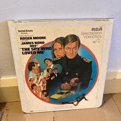 LOT 465: James Bond 007 Collection of Eight Laser Discs