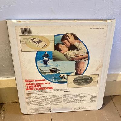 LOT 465: James Bond 007 Collection of Eight Laser Discs