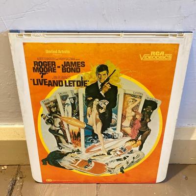 LOT 465: James Bond 007 Collection of Eight Laser Discs