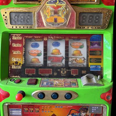 LOT 603: Vintage Japanese Arroking Slot Machine