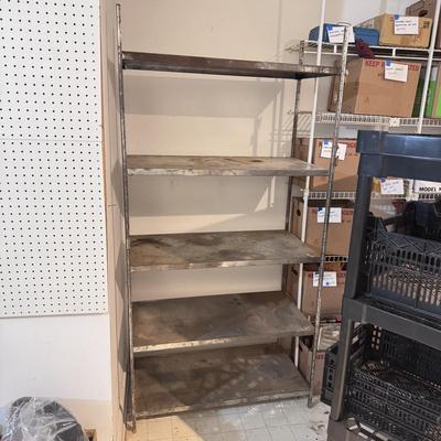 Metal and Plastic Shelving (WC-DZ)