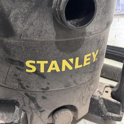 Stanley Wet/Dry 12 gal Vacuum w/ Accessories (WM-DZ)