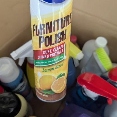 Household Cleaning Supplies Box 2( G)