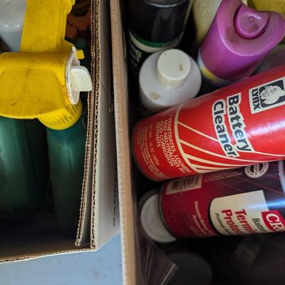 Outdoor/Garage Supplies Box 4 (G)