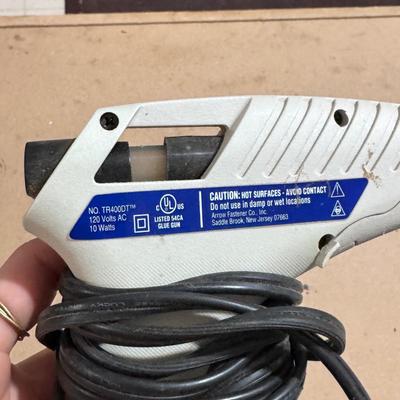 Hobby Tools incl. Two Foam Cutters, Wooden Burning Engraver, and More! (WM-DZ)