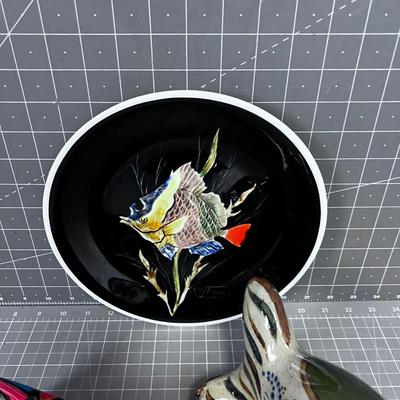 3 Fishes: A Plate  & 2 Figurines