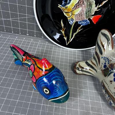 3 Fishes: A Plate  & 2 Figurines