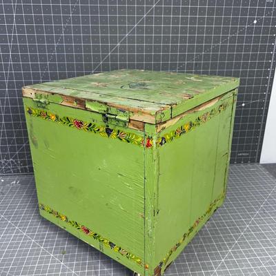 Granny Green Box on Wheels