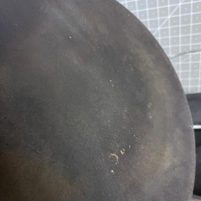 Dutch Oven, Footed with lid