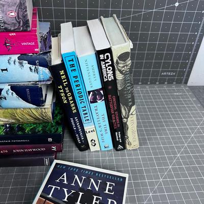 Mixed Lot of Book