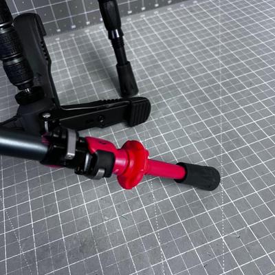 MONO Pod and (2) Trekking Poles 