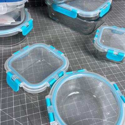 Glass with Locking Lid Food Containers