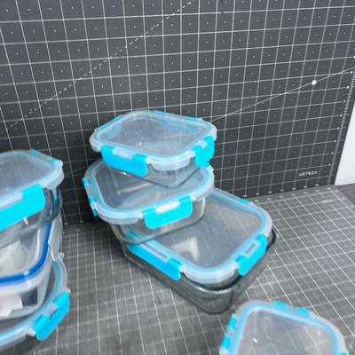 Glass with Locking Lid Food Containers