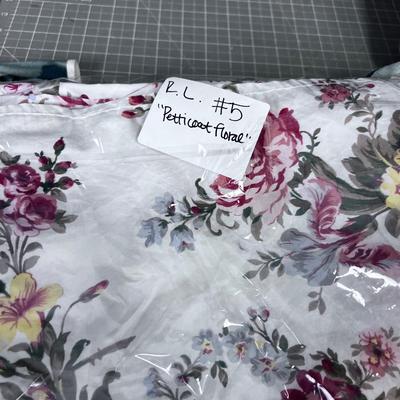 Linens: Misc. Mixed lot