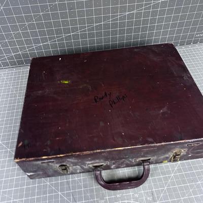 OLD ART CASE 
