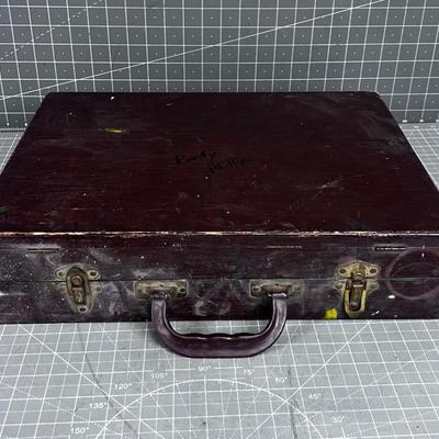 OLD ART CASE 