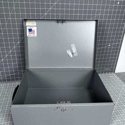 LOCK BOX WITH Key. 
