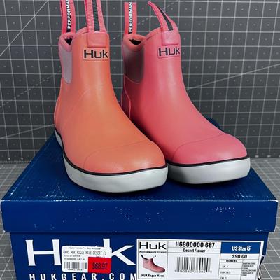 HUK Desert Flower Boots Women's 